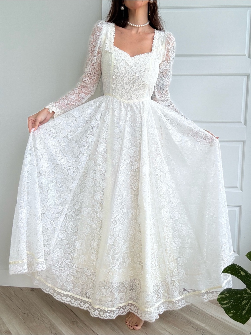 Vintage 1970s Gunne Sax White Lace Princess Romantic Bridal Prairie Maxi Dress